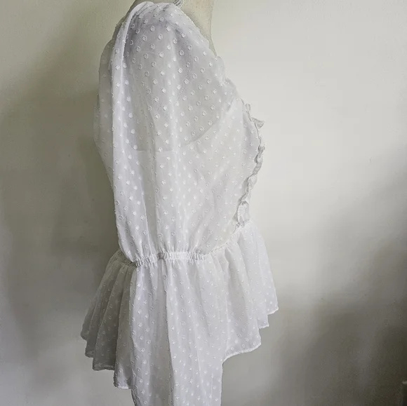 Express Shirred Swiss Dot Peplum Top - Picture 4 of 8